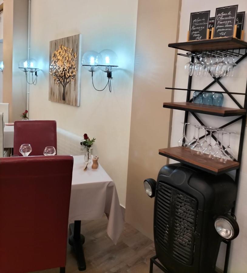 Hotel Restaurant Herard Bourbonne-les-Bains Eksteriør billede