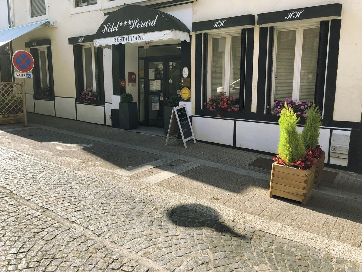 Hotel Restaurant Herard Bourbonne-les-Bains Eksteriør billede